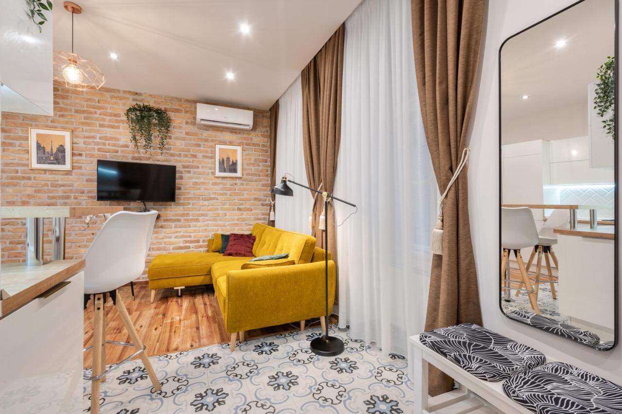 Architecture Fan'S Apartment Near Opera House بودابست المظهر الخارجي الصورة