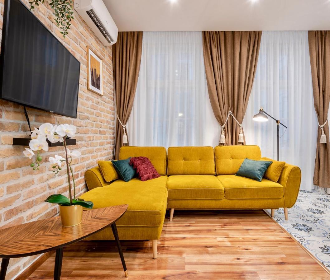 Architecture Fan'S Apartment Near Opera House بودابست المظهر الخارجي الصورة